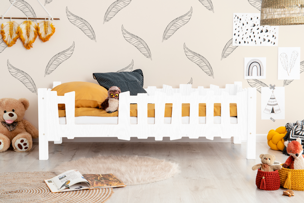 Lit modulable 70x140cm enfant en bois LEON avec options accès à gauche et peinture blanche Lit modulable 70x140cm enfant en bois LEON avec options accès à gauche et peinture blanche