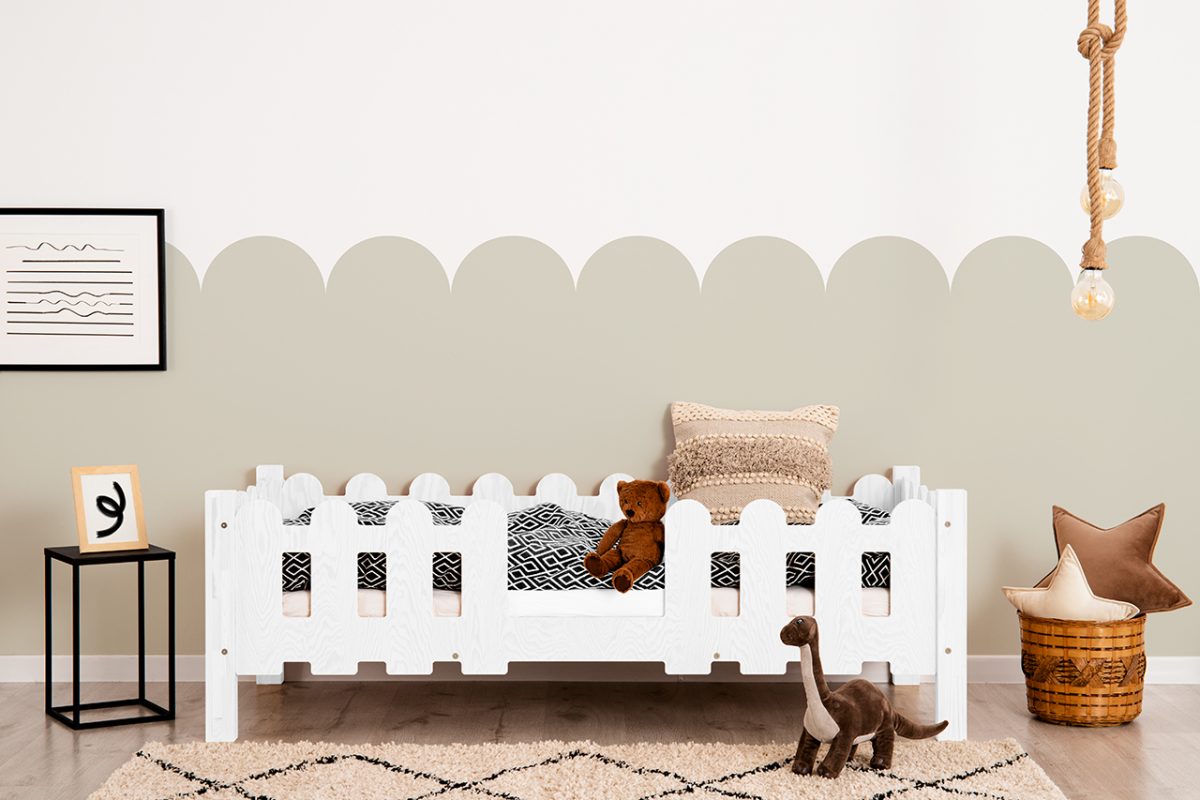 Lit enfant en bois de Pin 70x140cm GASPARD avec options accès par le centre et peinture blanche