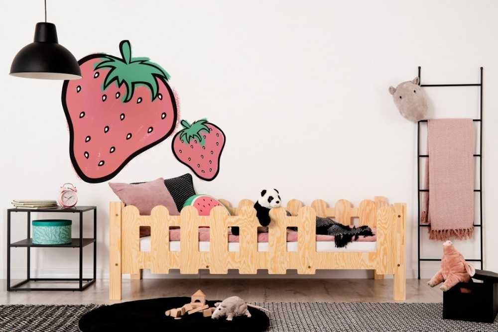 Lit enfant en bois de Pin 70x140cm GASPARD Lit enfant en bois de Pin 70x140cm GASPARD