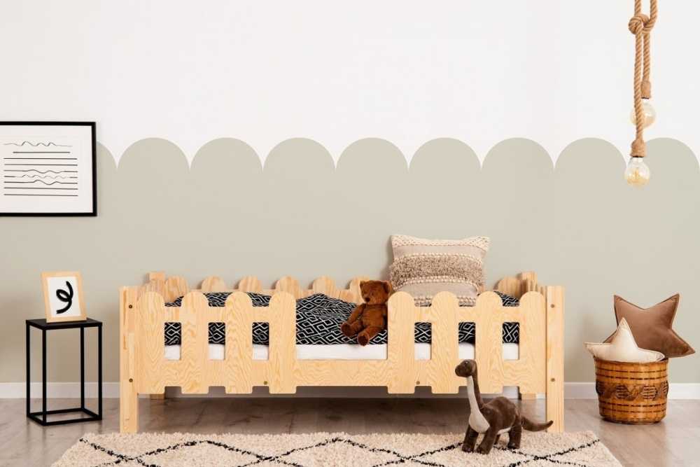 Lit enfant en bois de Pin 70x140cm GASPARD avec option accès au centre Lit enfant en bois de Pin 70x140cm GASPARD avec option accès au centre