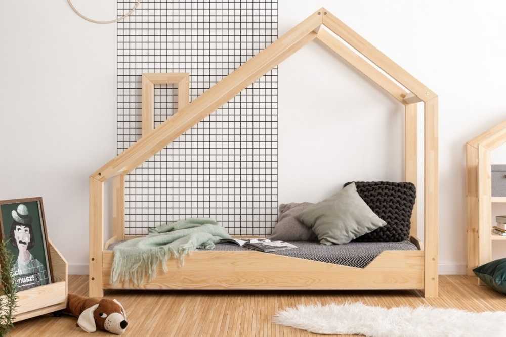 Lit cabane en bois enfant avec cheminée LOUANE Lit cabane en bois enfant avec cheminée LOUANE