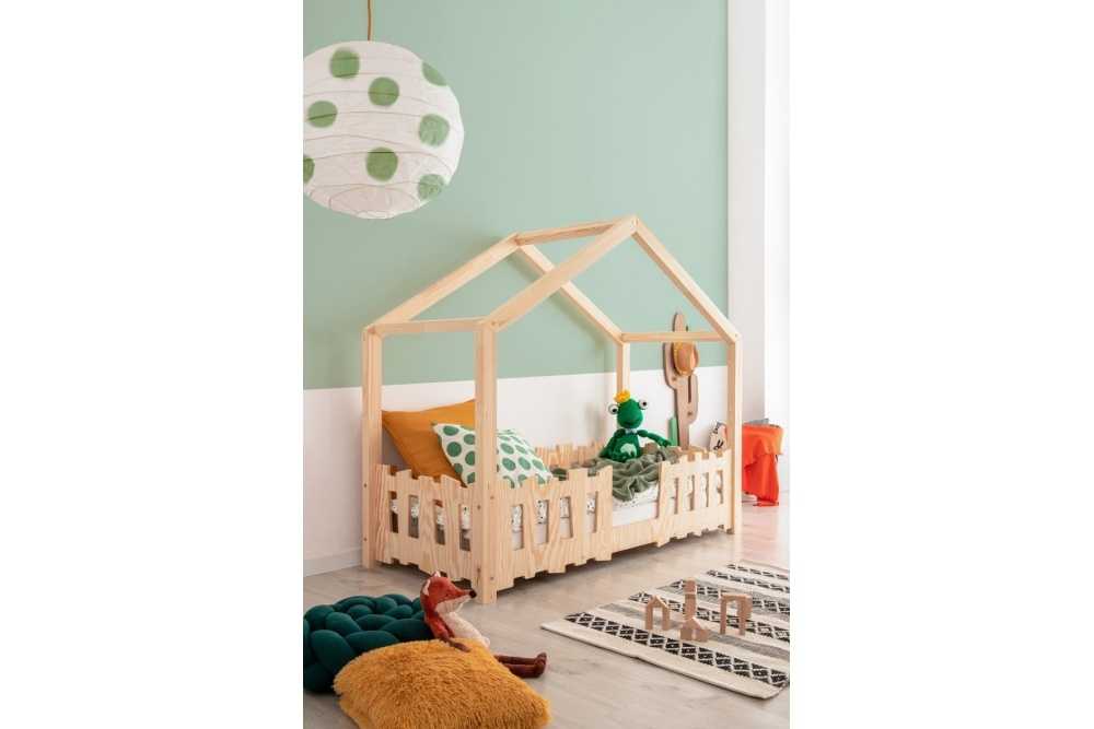 Lit cabane en bois naturel Nina accès milieu 70x180cm