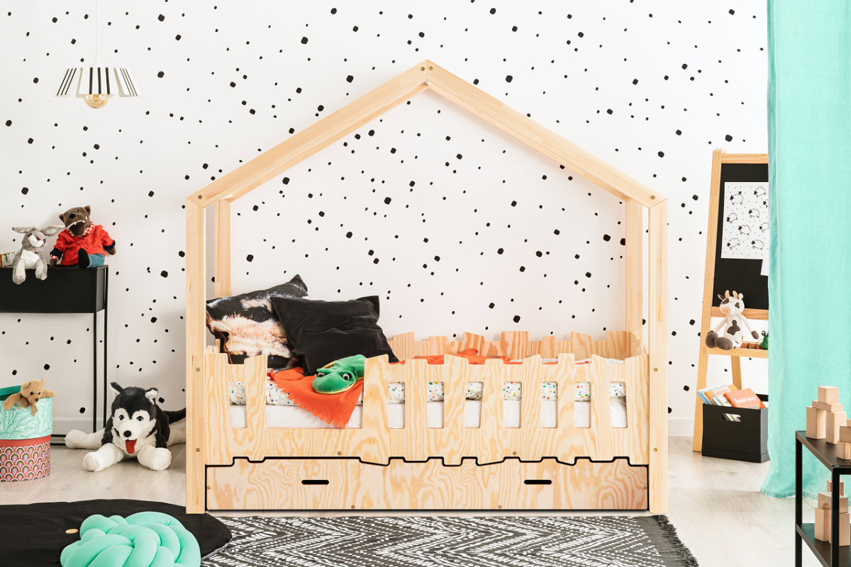 Lit cabane en bois naturel avec tiroir fermé Nina accès gauche